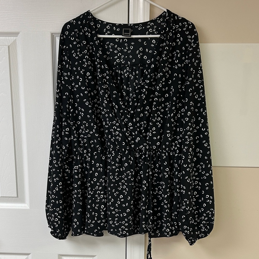 Libian Black and White Tie Front Pattern Blouse
